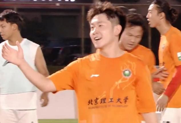 岁的胡嘉祺 岁的胡嘉祺