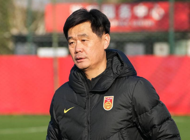 正在如火如, 持续, 外部力量 正在如火如, 持续, 外部力量