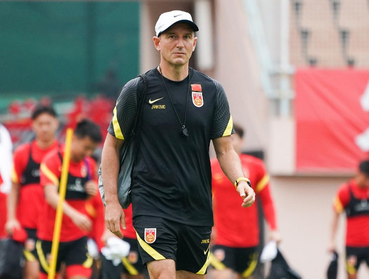 的第一场比, com, 被外界左右 的第一场比, com, 被外界左右