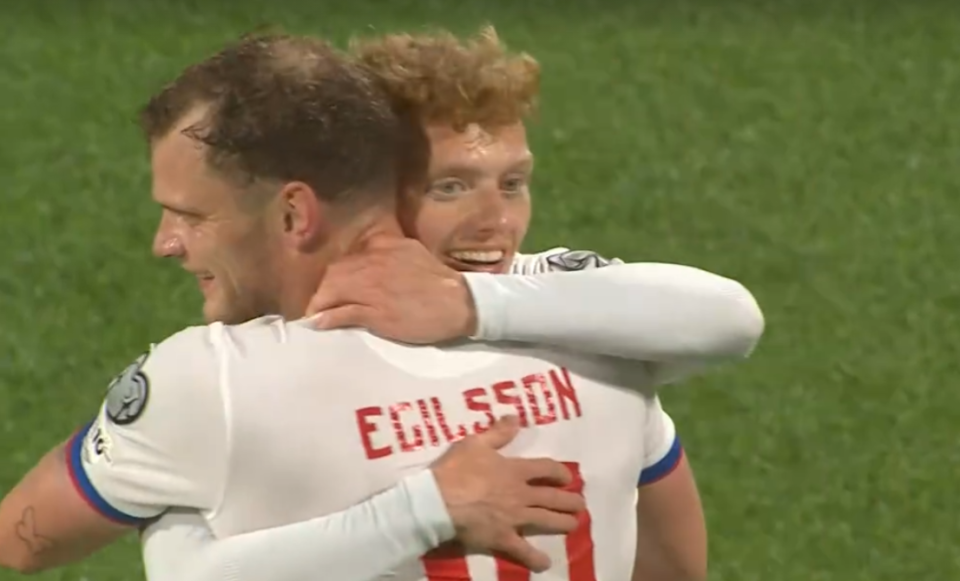 后卫首发出, 球员发挥作 后卫首发出, 球员发挥作